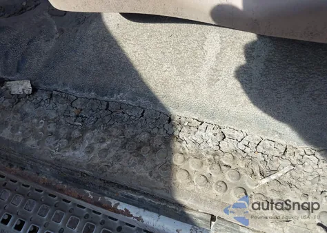 1999 Ford F250 Lariat/Xl/Xlt из США, поврежденный, VIN 1FTNF21SBXEE92838